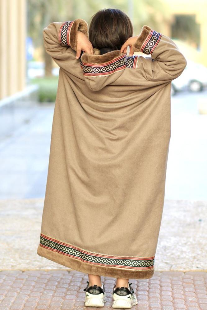 فروة شتوية للاطفال بيج مع سدو