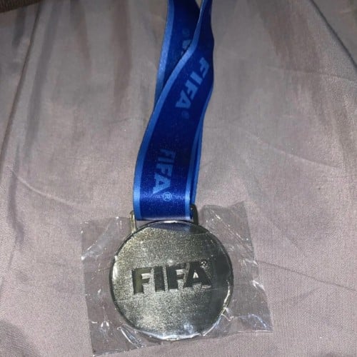 ميداليه معدنيه FIFV