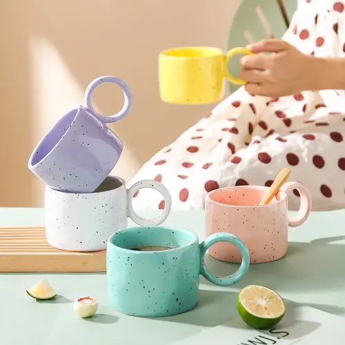 أكواب سيراميك مبللة بالحبر على الطراز الكوري ، أكو...