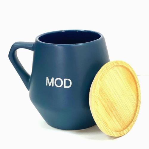 كوب سيراميك أزرق داكن بغطاء خشبي (MOD)