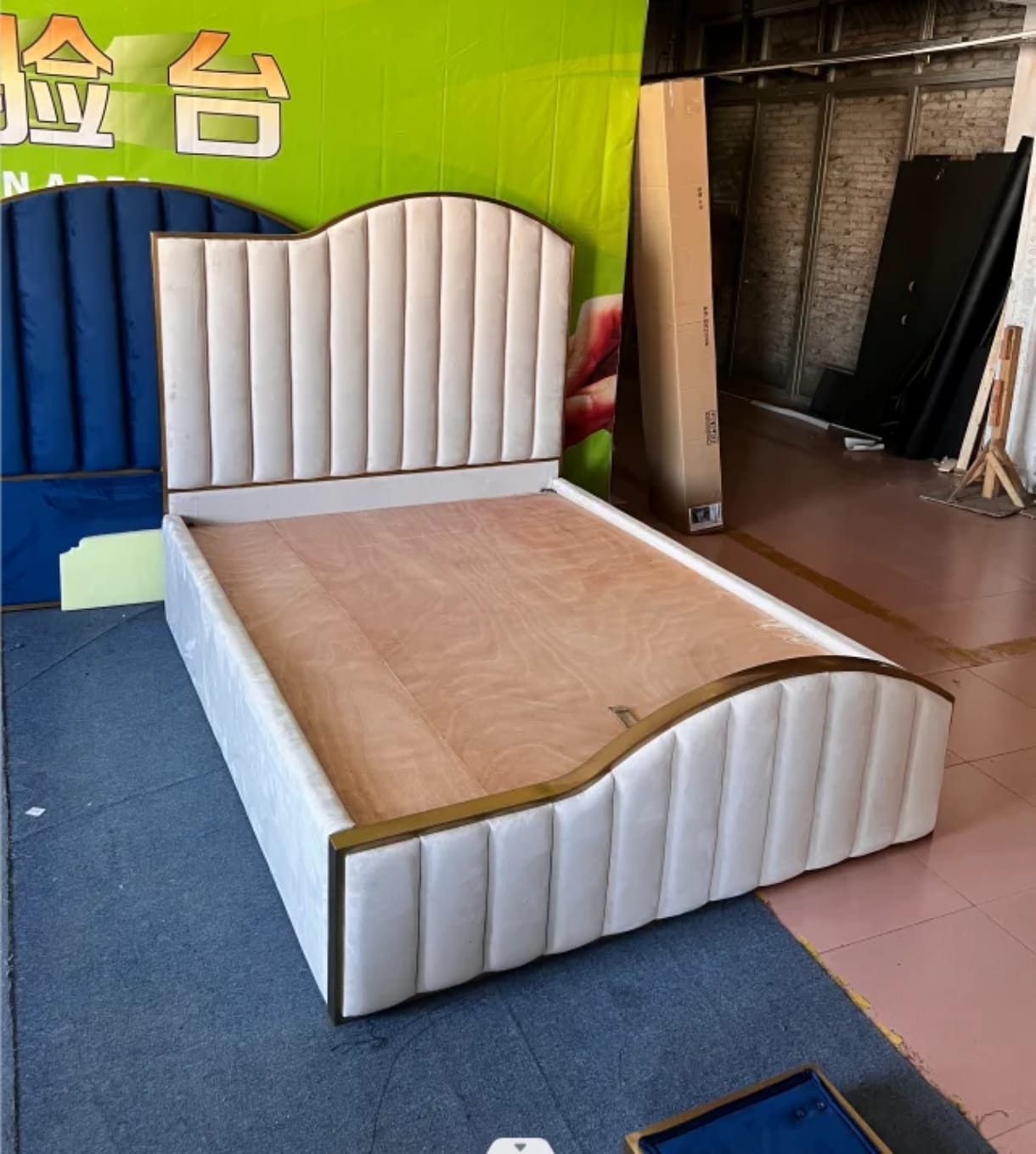 سرير بوكس هيدروليك ديكور 200*120 جودة عالية