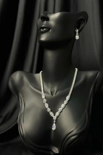 طقم مجوهرات زيركون