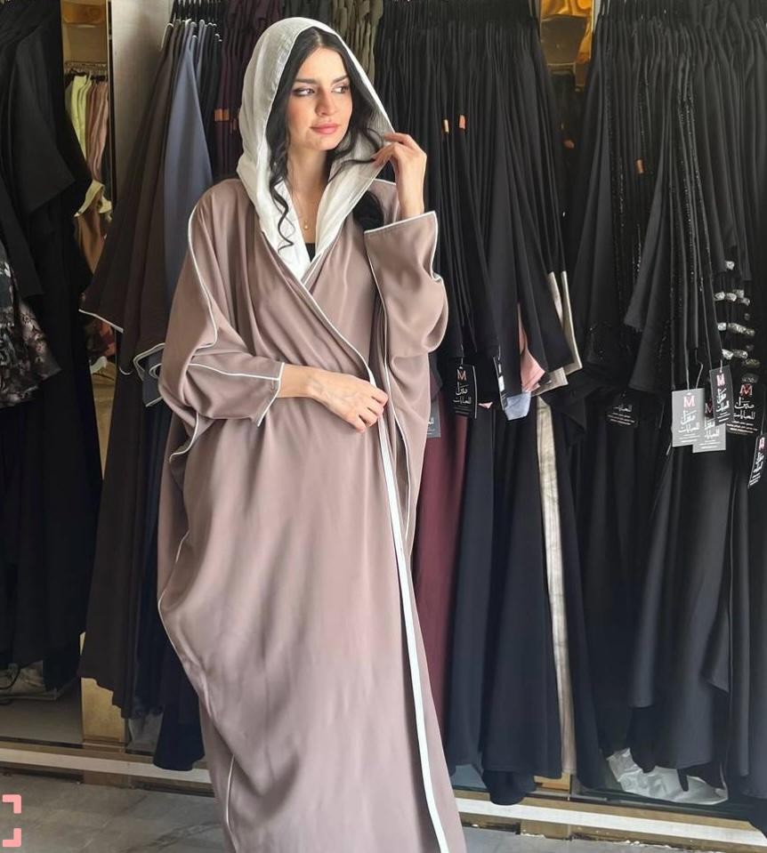 عباية فراشه بخطوط من الحواف