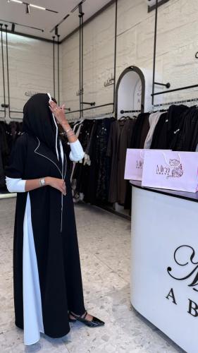 عبايه الورا باكمام استرتش