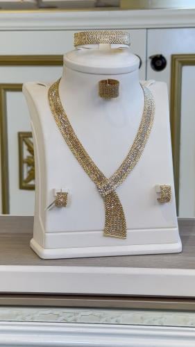 طقم البقشي عيار 21