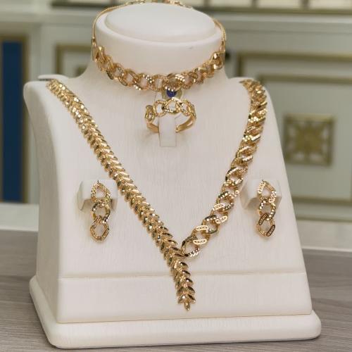 طقم البقشي عيار 21