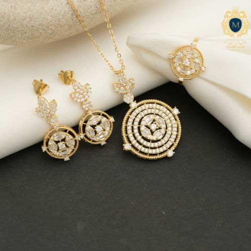 نص طقم عيار 18