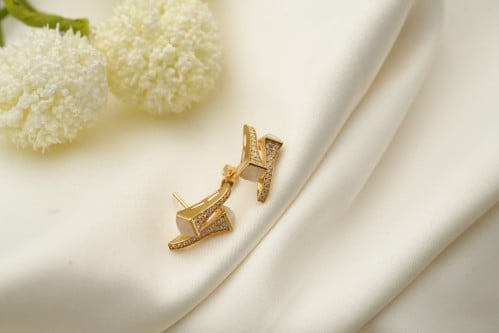 حلق تصميم عالمي عيار 18