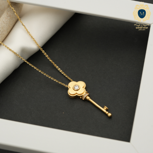 عقد تصميم عالمي عيار 18