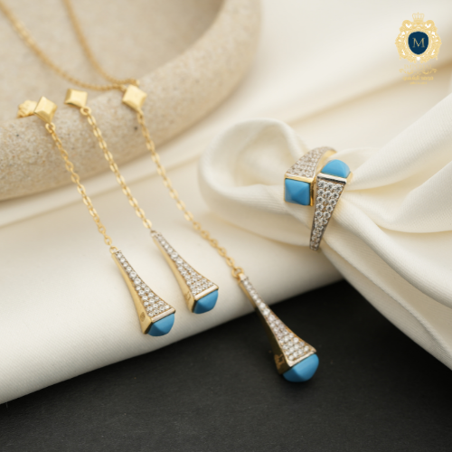 نص طقم عيار 18