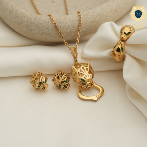 نص طقم عيار 18