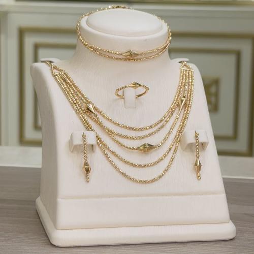 طقم البقشي عيار 21