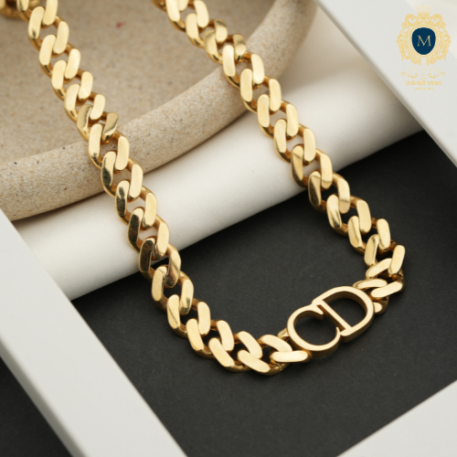 عقد تصميم عالمي عيار 18