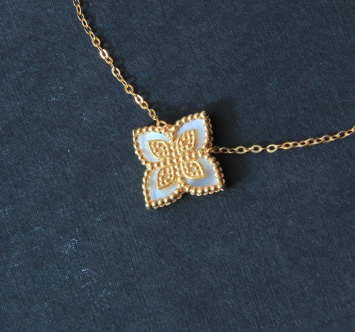 عقد تصميم عالمي عيار 21