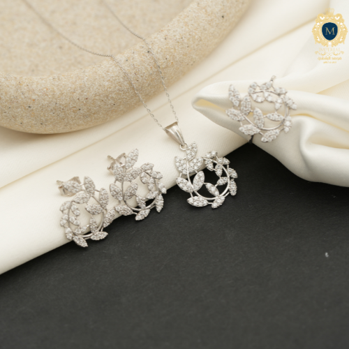 نص طقم عيار 18