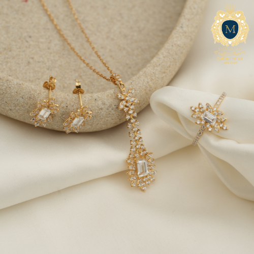 نص طقم عيار 18