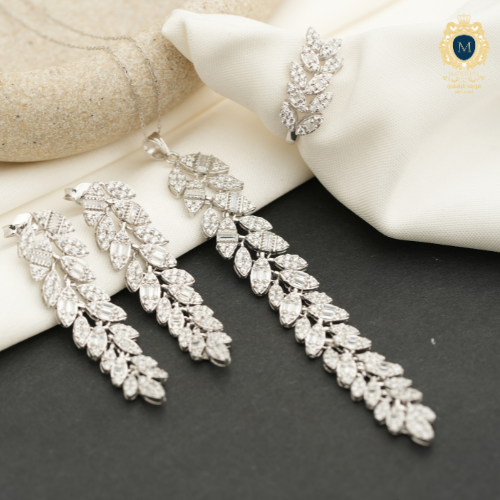 نص طقم عيار 18