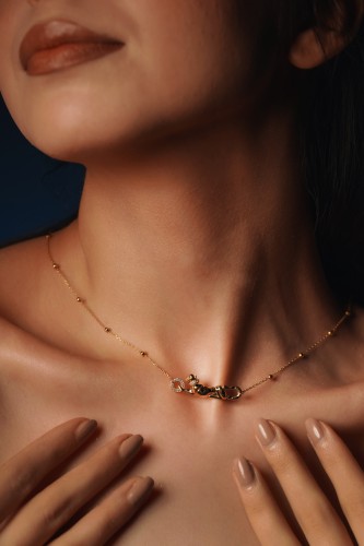 عقد تصميم عالمي عيار 18