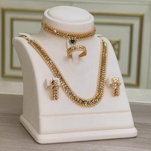 طقم البقشي عيار 21