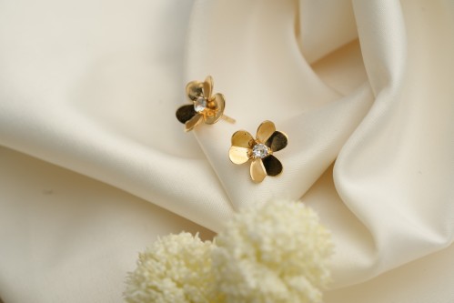 حلق تصميم عالمي عيار 18