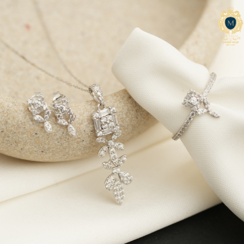 نص طقم عيار 18