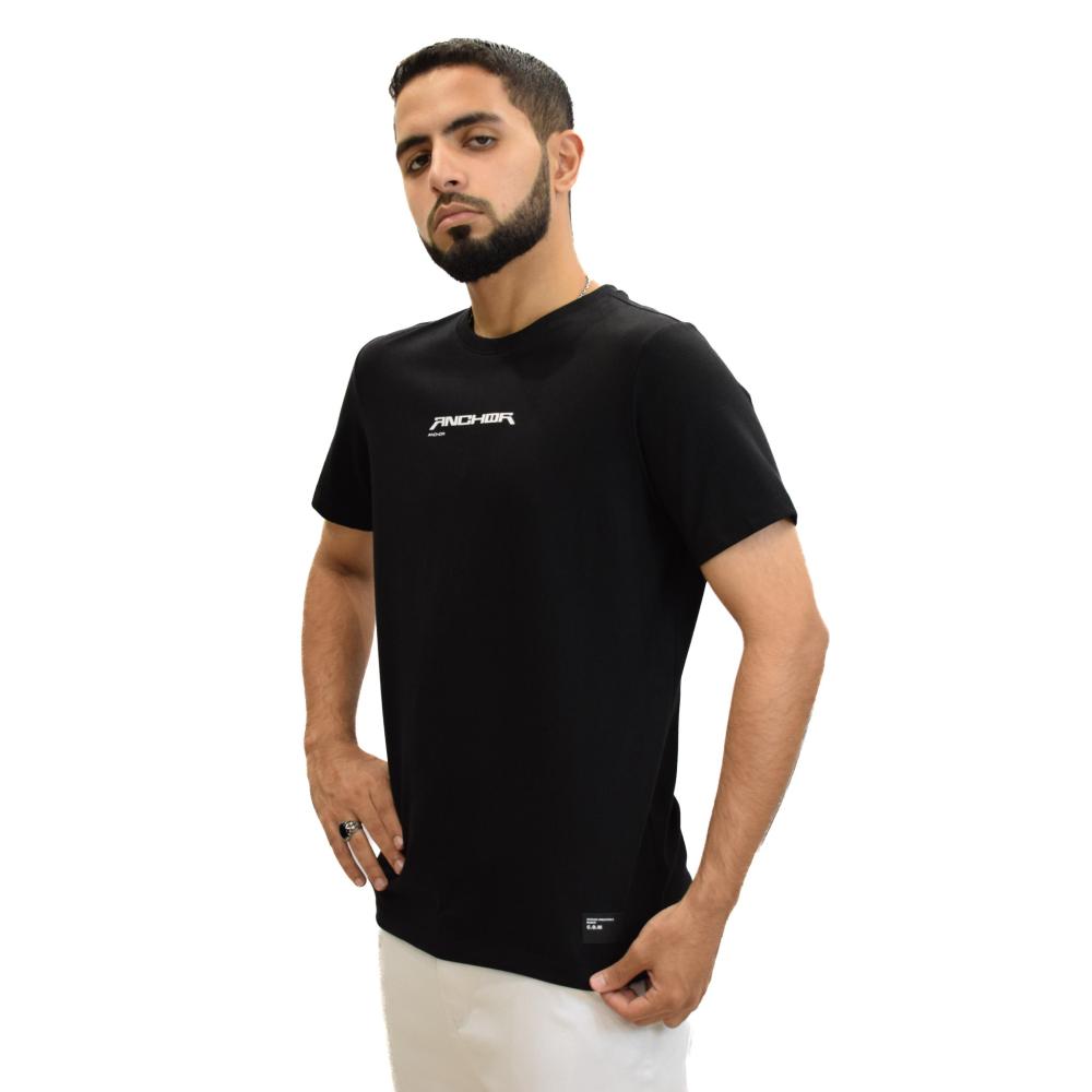 أسود