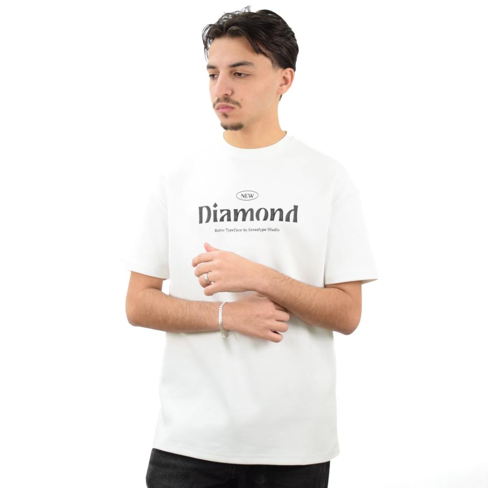 أبيض