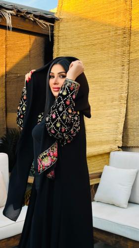 عباية بطابع شتوي