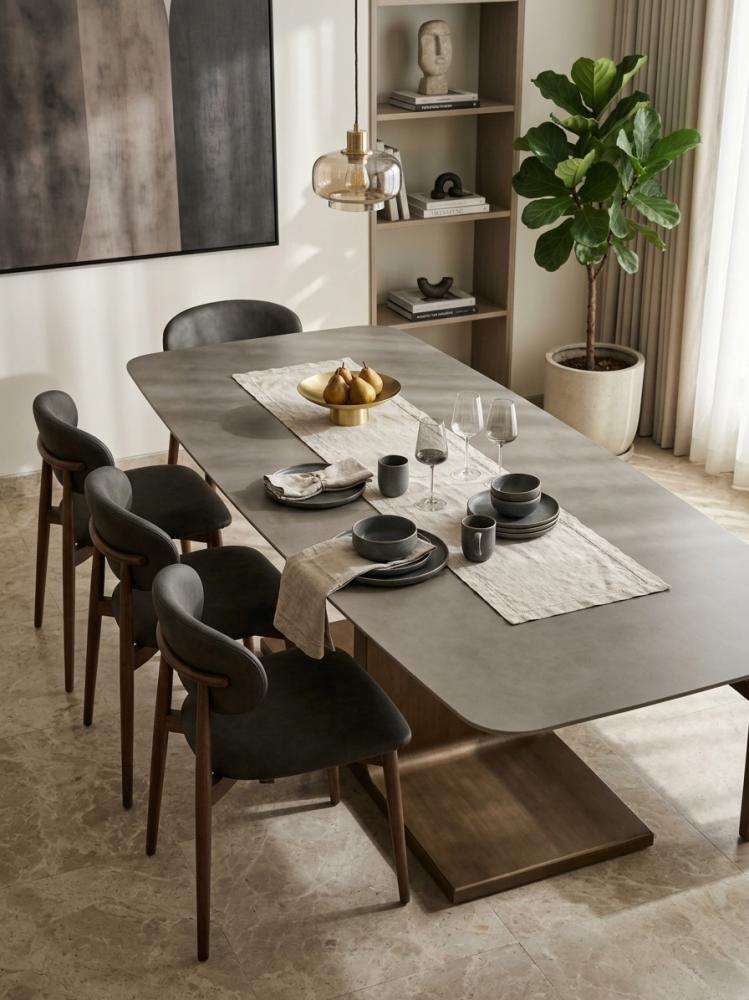 LOGINO DINING TABLE