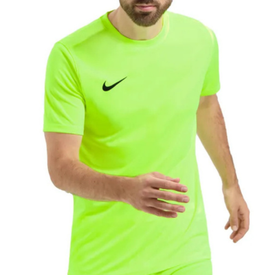 ملابس رياضية