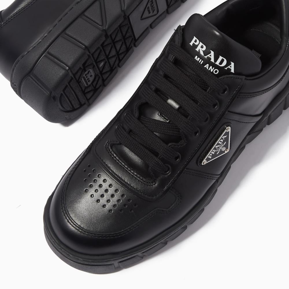 حذاء برادا اسود ماستر من prada