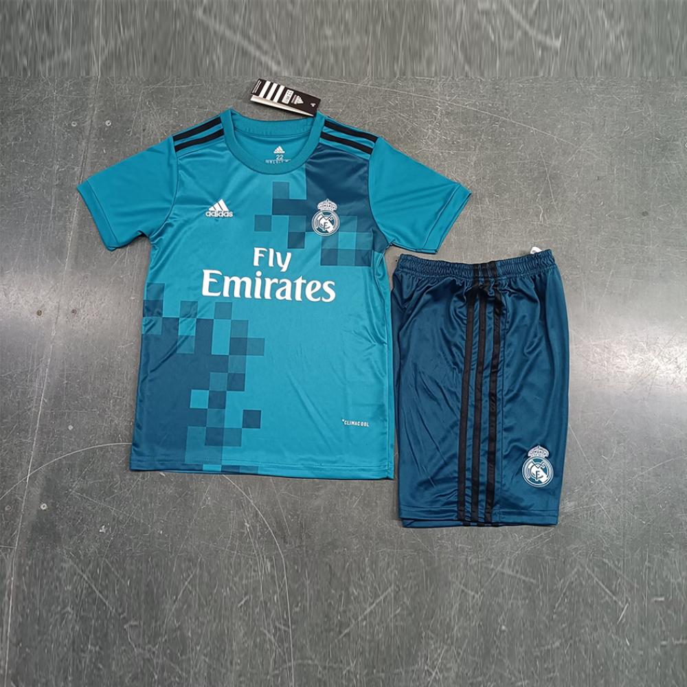 طقم اطفال ريال مدريد كلاسيك