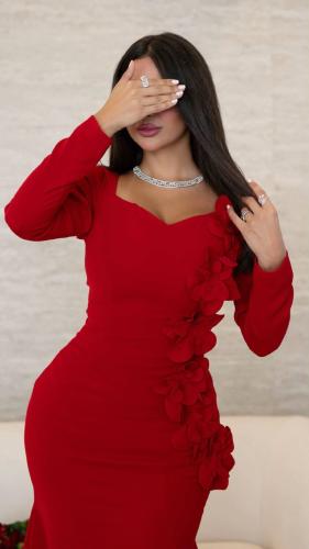 فستان باربي مع ورد ليزر قصة كلاسيكيه مكس توب