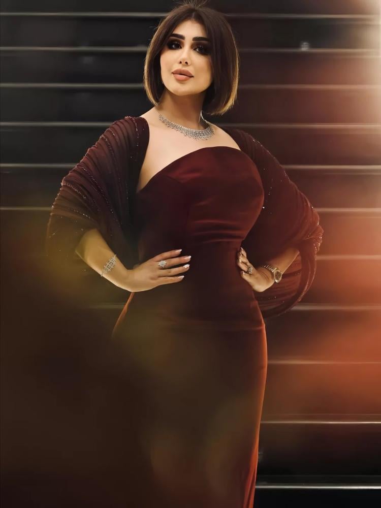 فستان القماش باربي + تطريز يدوي