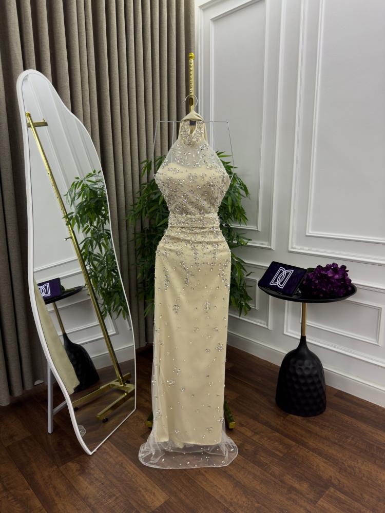 فستان سهره تفته وتل تطريز  وشال تفته