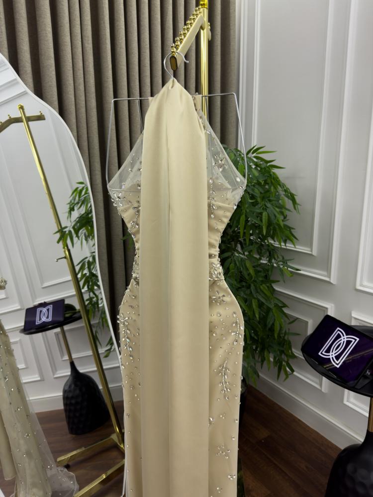 فستان سهره تفته وتل تطريز  وشال تفته