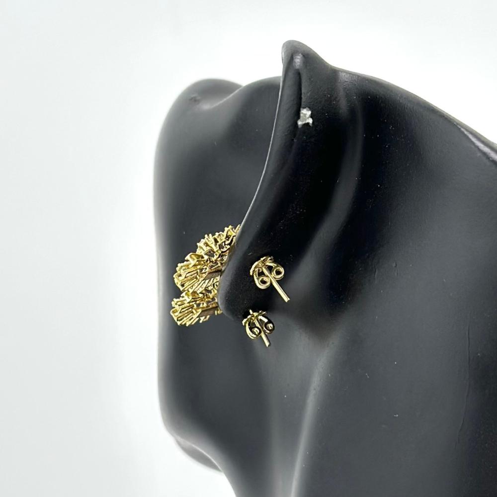 حلق ذهب أصفر عيار 18 من مجوهرات الشلوي