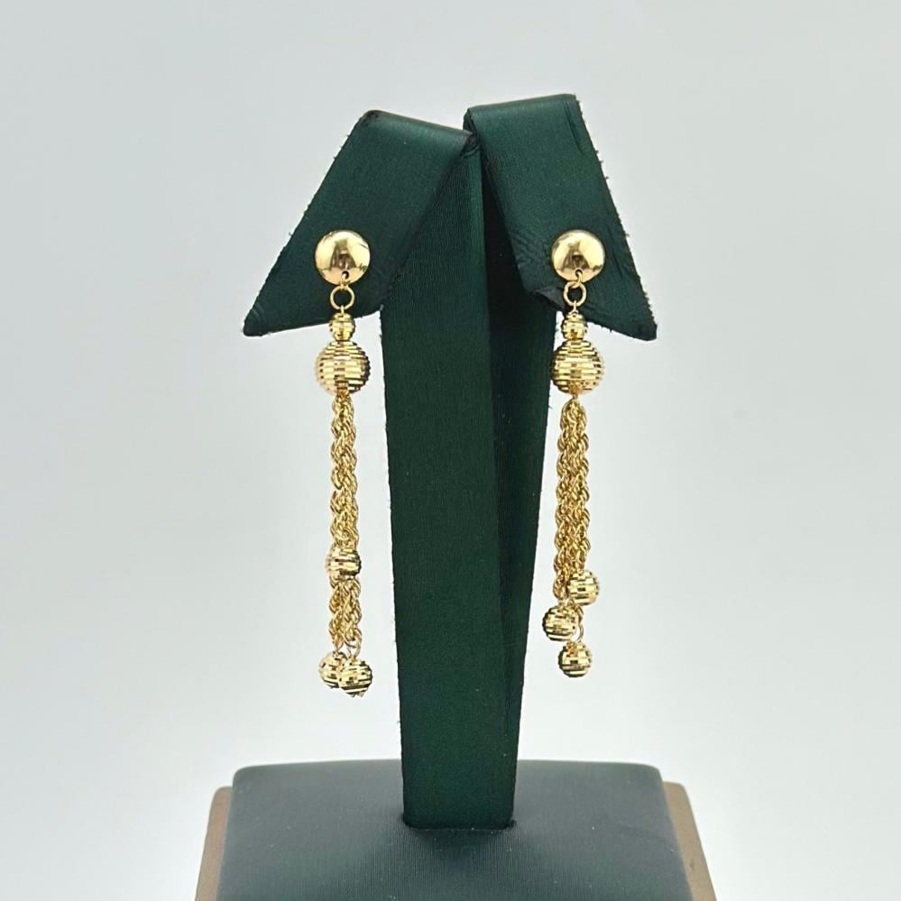 حلق ذهب أصفر عيار 18 من مجوهرات الشلوي