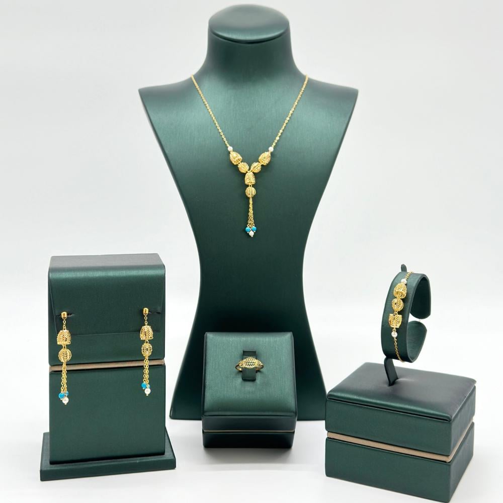 طقم ذهب اصفر عيار21 من مجوهرات الشلوي