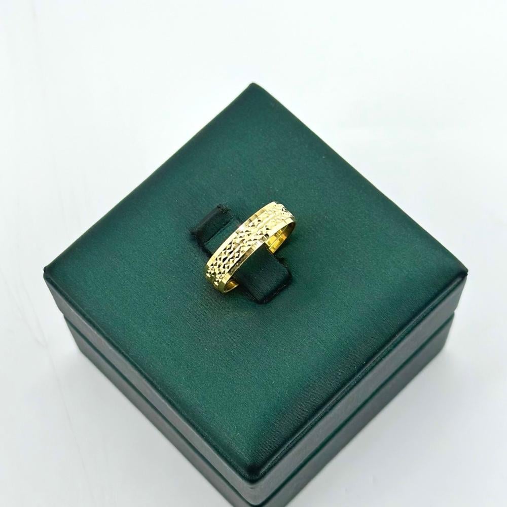 دبلة ذهب عيار 18 من مجوهرات الشلوي