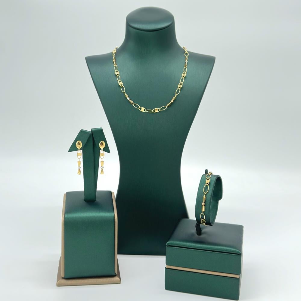 طقم ذهب اصفر عيار 18 من مجوهرات الشلوي