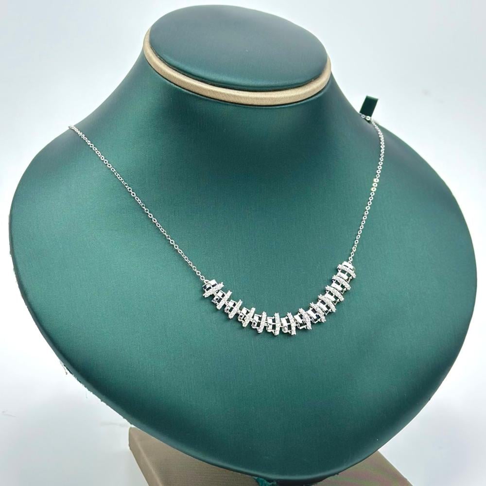 عقد ذهب ابيض تصميم ألماس عيار18 من مجوهرات الشلوي