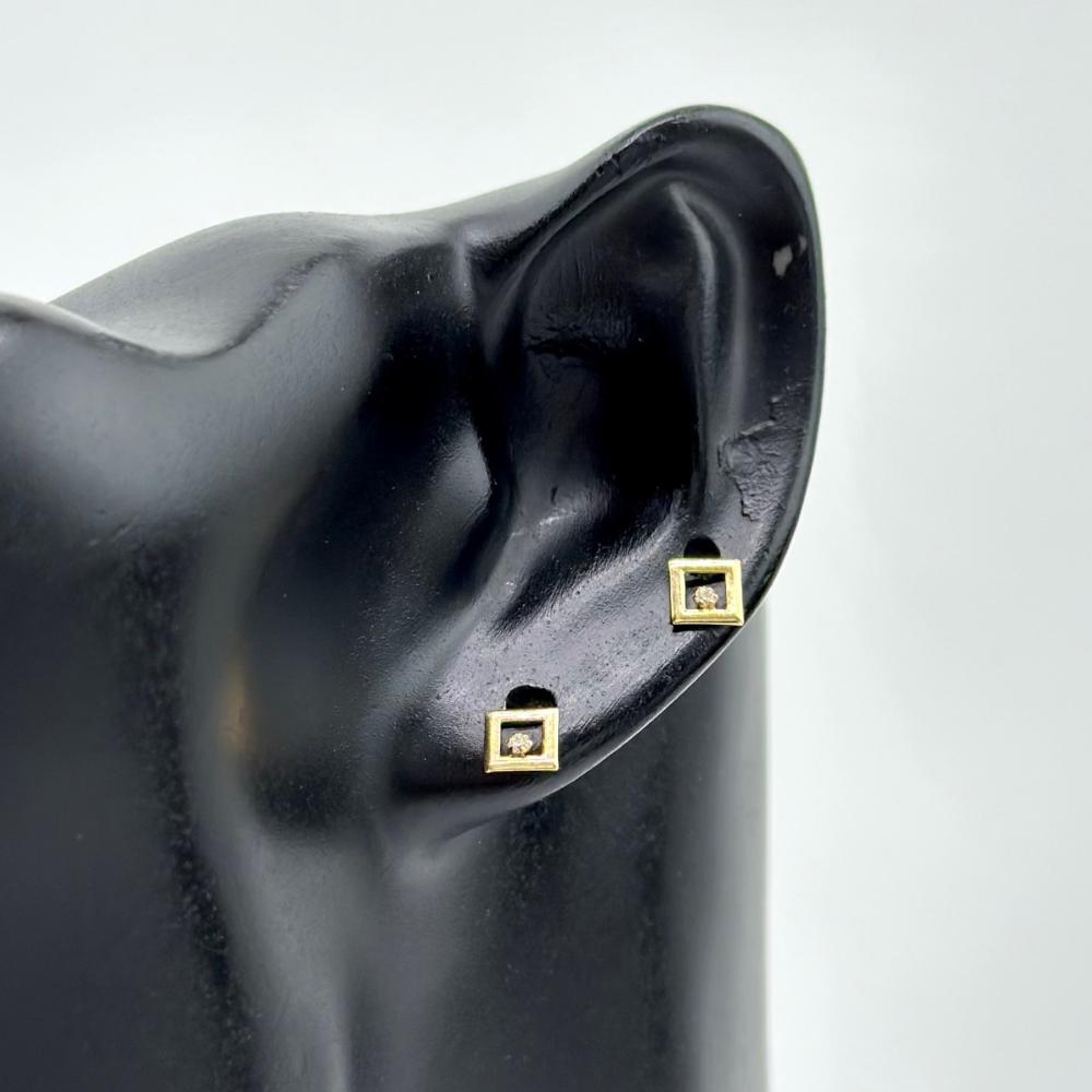 حلق ذهب اصفر طبي أطفال عيار 18 من مجوهرات الشلوي