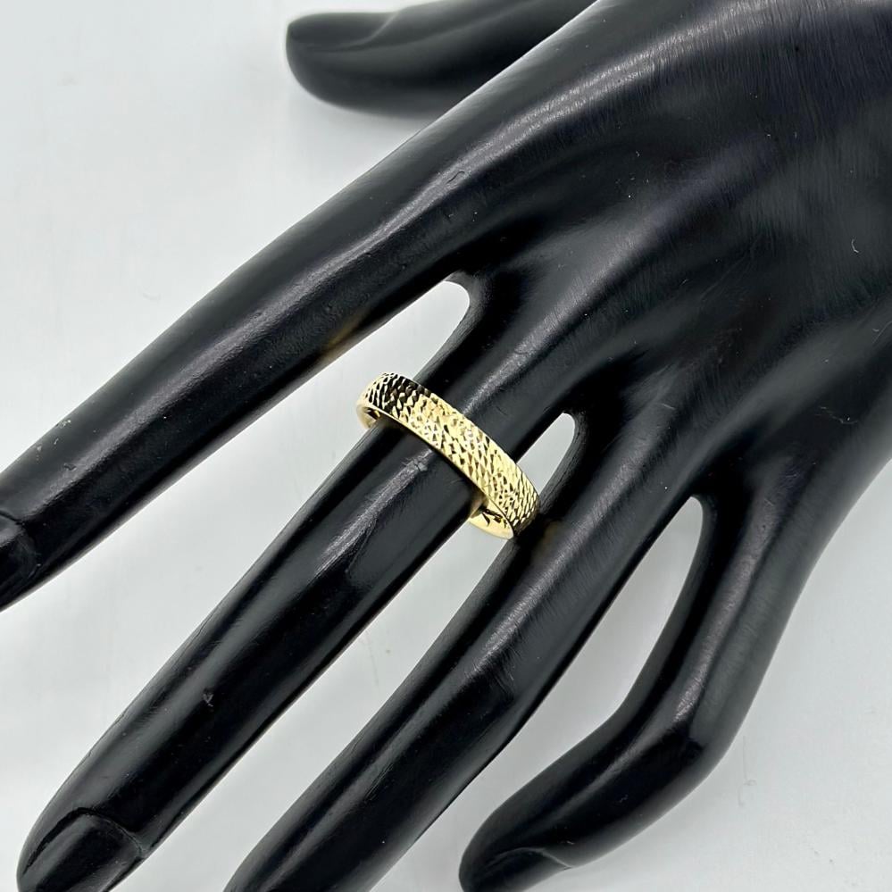 دبلة ذهب عيار 18 من مجوهرات الشلوي