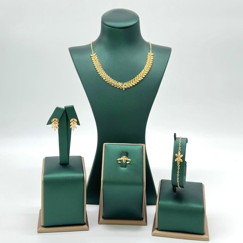 طقم ذهب اصفر عيار 21 من مجوهرات الشلوي