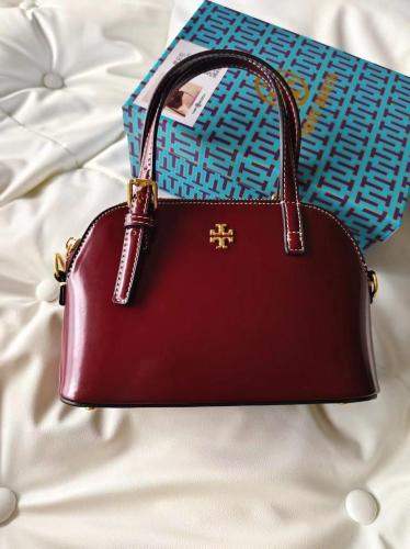 توري بورش Tory Burch