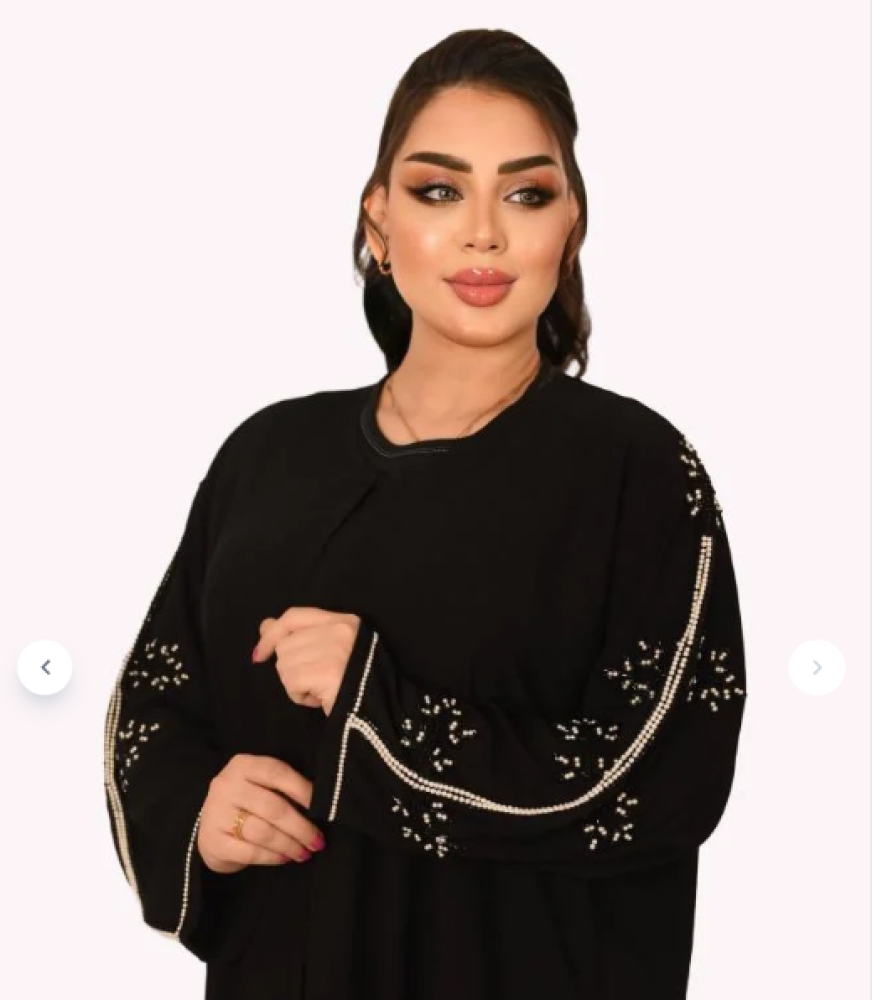 عبايات سوداء بسيطة وراقية