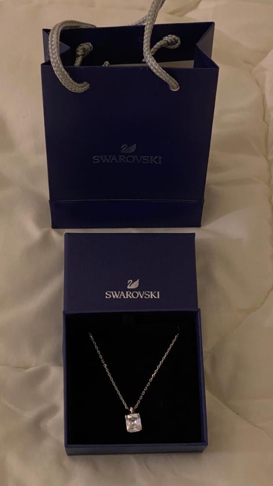 سلسال ماركة SWAROVSKl