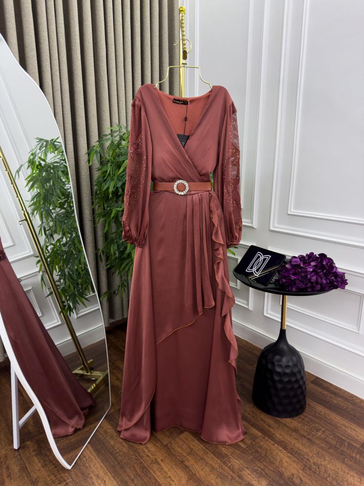 فستان ستان ناعم