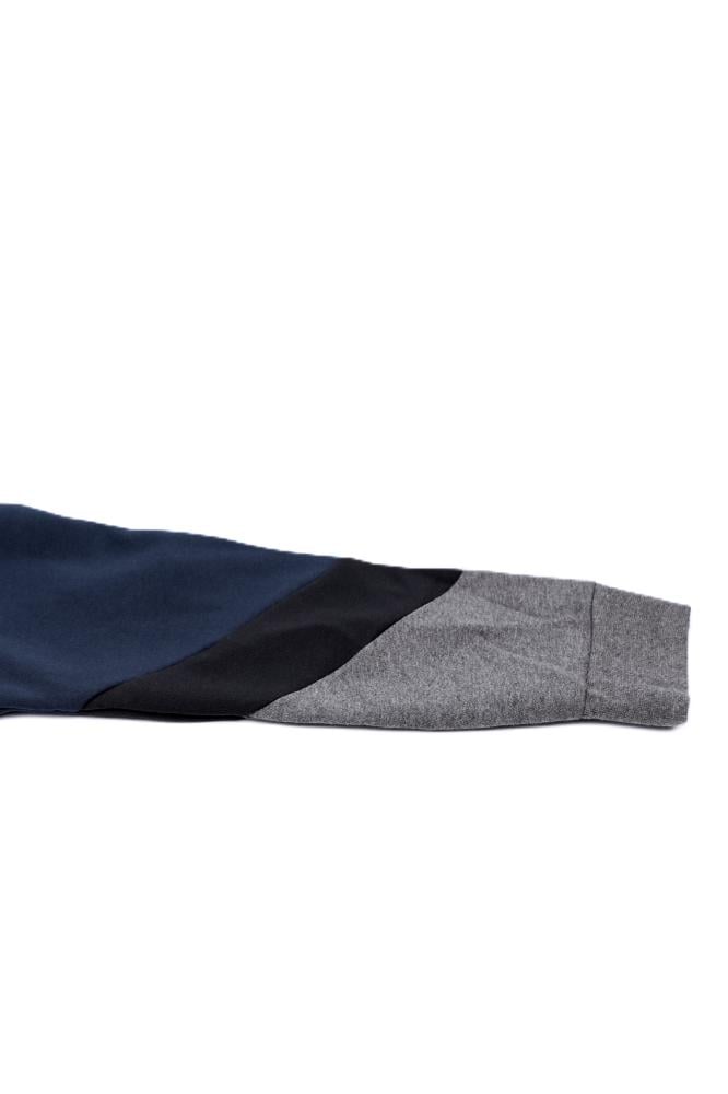 تي شيرت من NIKE